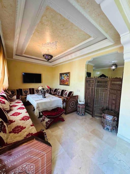 Luxueux Appartement Centre Et Plage & Wifi ! Tanger Exterior foto